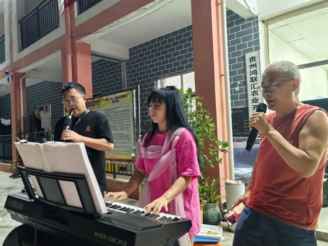 69fd49e2c82f1903e7d95f6c8f7fe1b4.jpg 69fd49e2c82f1903e7d95f6c8f7fe1b4.jpg