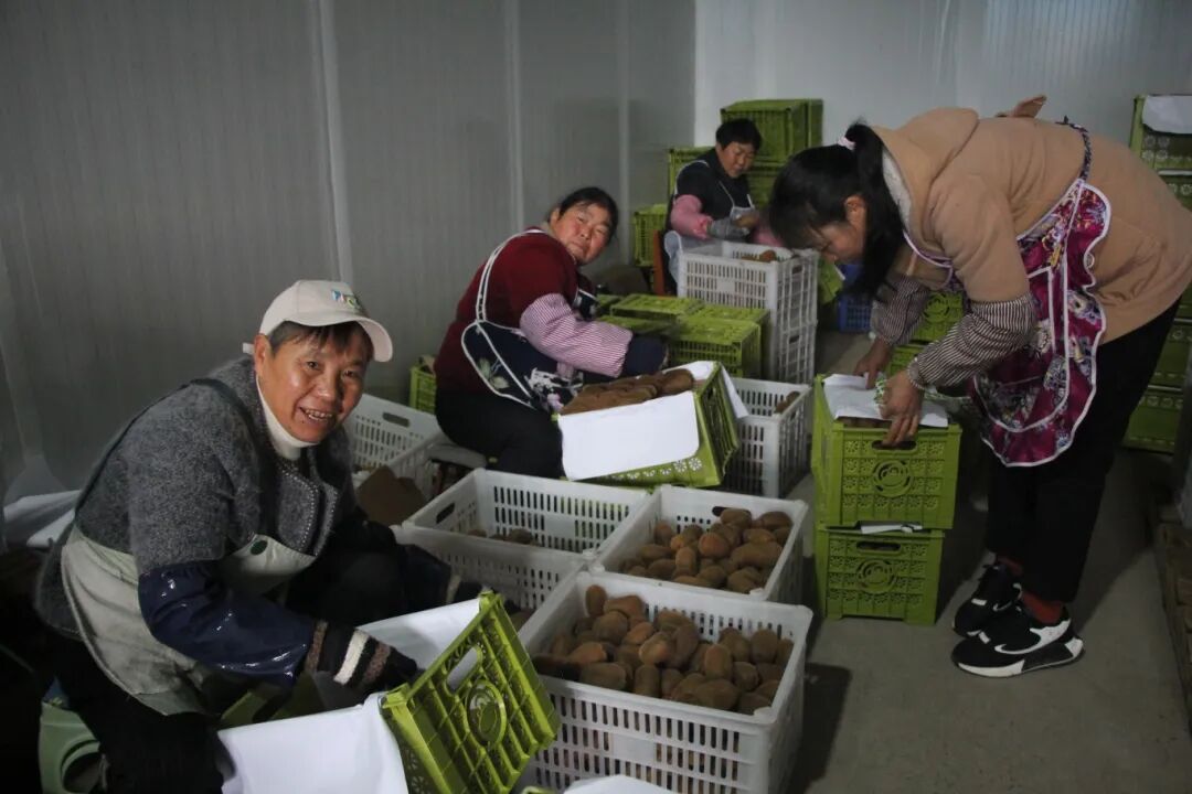 053b701ebb5e2bc51555956ee0824273.jpg 053b701ebb5e2bc51555956ee0824273.jpg